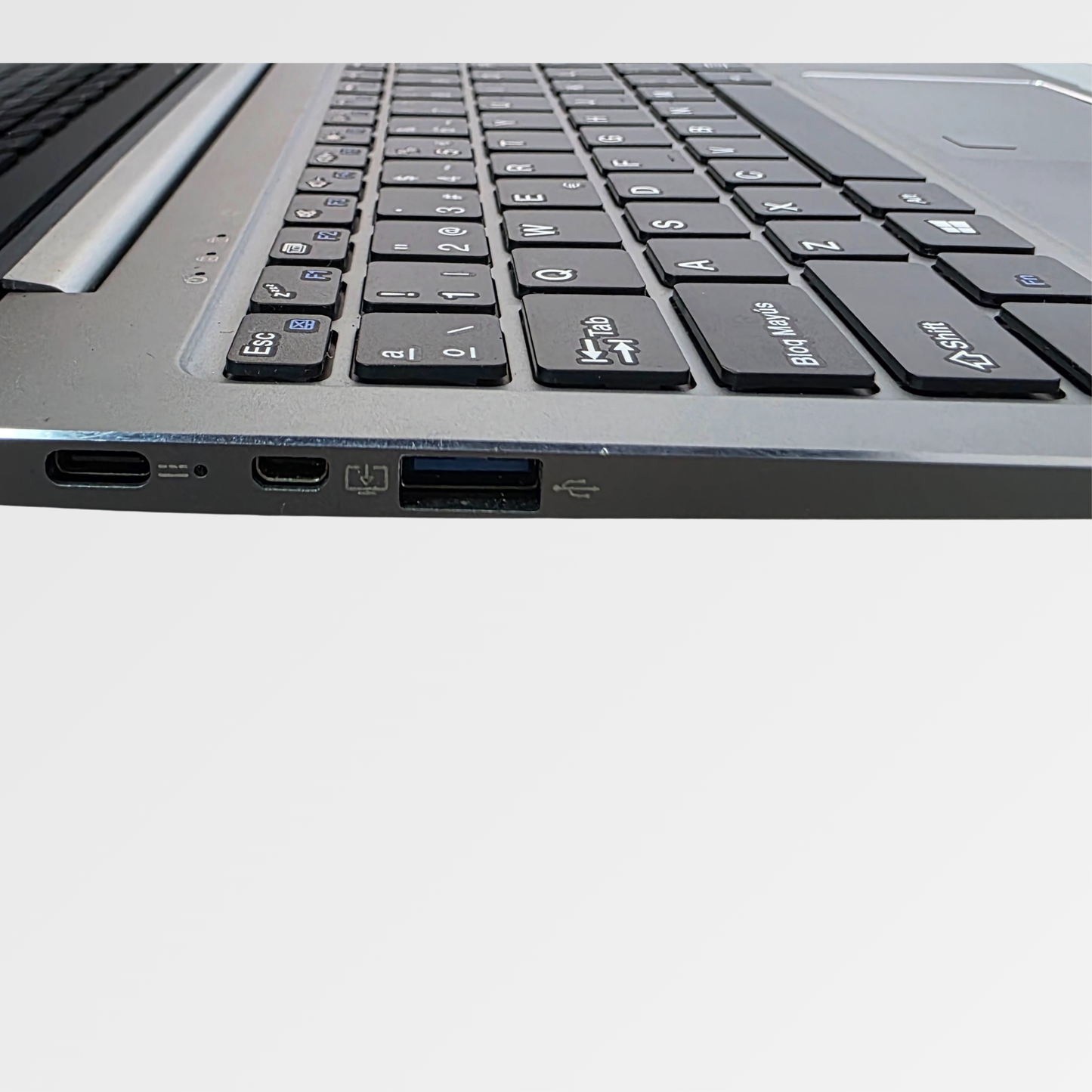 Laptop LANIX Neuron X