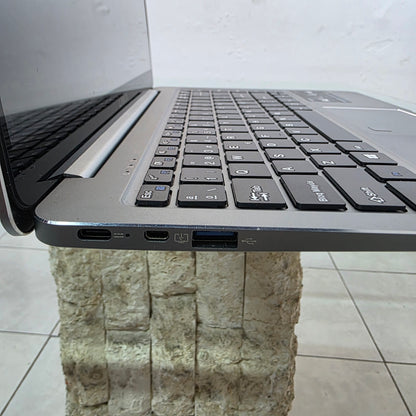 Laptop LANIX Neuron X